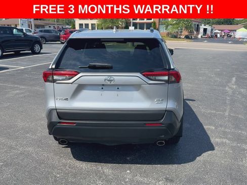 Used 2021 Toyota RAV4 XLE AWD/4WD image 7