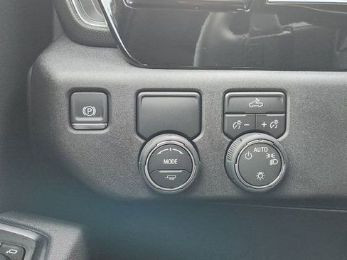 Used 2026 Chevrolet Silverado 1500 LT w/ Texas Edition Plus image 25