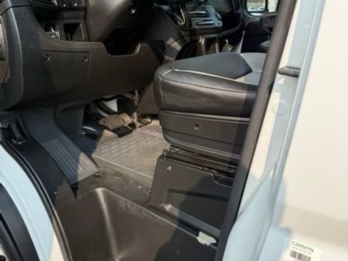 Used 2026 RAM ProMaster 2500 w/ Convenience Group FWD image 6