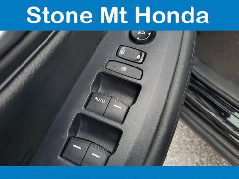 Used 2023 Honda HR-V LX image 20