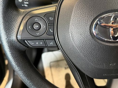 Used 2024 Toyota Corolla LE image 9