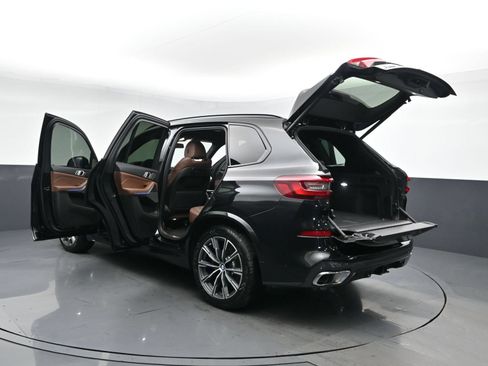 Used 2021 BMW X5 xDrive40i w/ M Sport Package AWD/4WD image 27
