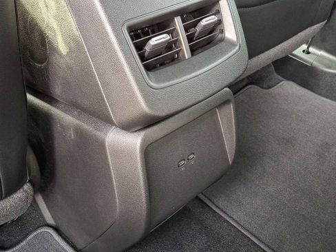 New 2025 Chevrolet Equinox EV LT image 21