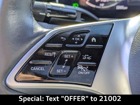 Used 2023 Mercedes-Benz C 300 Sedan image 26