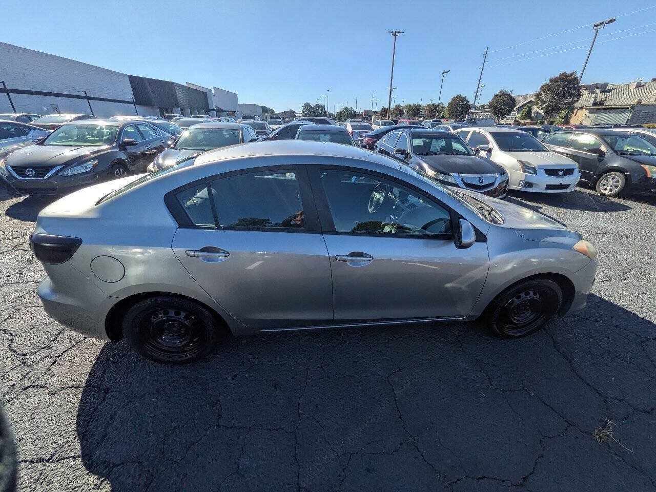 Used 2012 MAZDA MAZDA3 i Sport FWD image 12