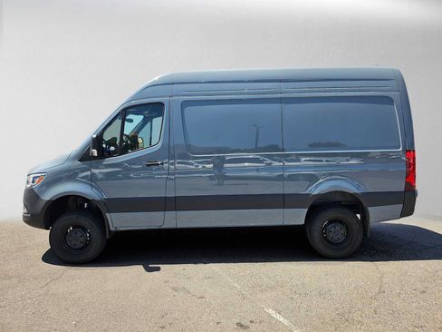 Used 2026 Mercedes-Benz Sprinter 2500 image 6