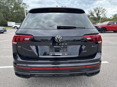Used 2022 Volkswagen Tiguan SE R-Line AWD/4WD image 5