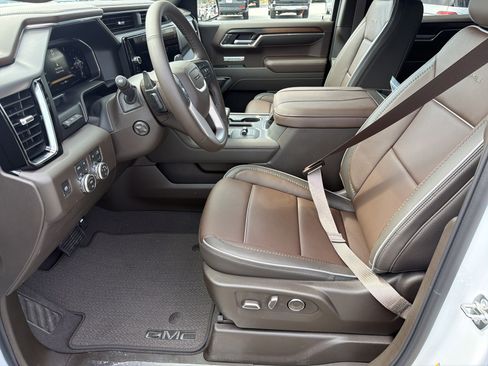 New 2026 GMC Sierra 1500 Denali w/ Technology Package AWD/4WD image 10