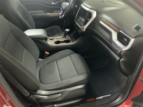 Used 2019 GMC Acadia SLE w/ LPO, Floor Liner Package AWD/4WD image 19