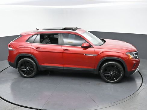 Used 2021 Volkswagen Atlas Cross Sport SE w/ Panoramic Sunroof Package image 48