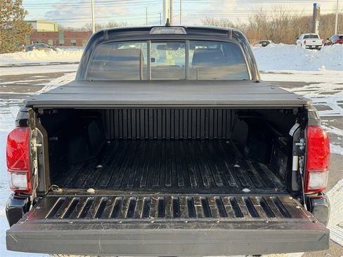 Used 2023 Toyota Tacoma SR image 17