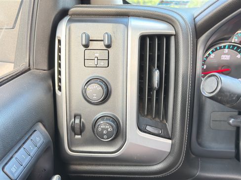Used 2017 GMC Sierra 1500 SLT w/ SLT Premium Package AWD/4WD image 11