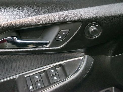 Used 2019 Chevrolet Cruze LT w/ LT True North Edition FWD image 15
