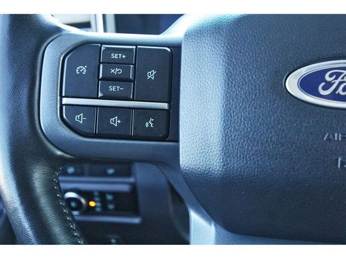 Used 2023 Ford F250 Lariat w/ Sport Appearance Package image 18