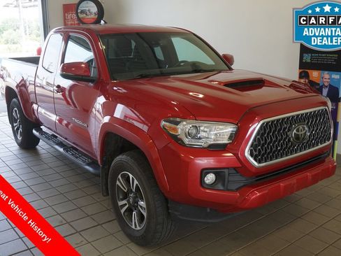 Used 2019 Toyota Tacoma TRD Sport AWD/4WD image 1