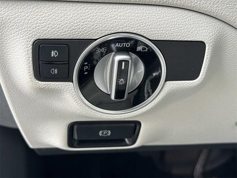 Used 2019 Mercedes-Benz GLA 250 image 18