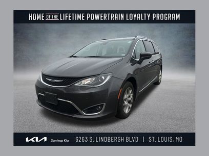 Used 2019 Chrysler Pacifica Touring-L w/ Advanced Safetytec Group