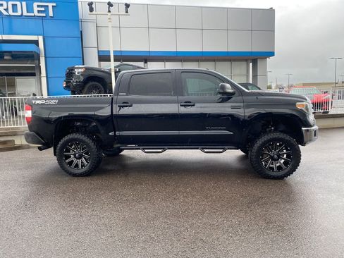 Used 2018 Toyota Tundra Limited w/ Limited Premium Package AWD/4WD image 6