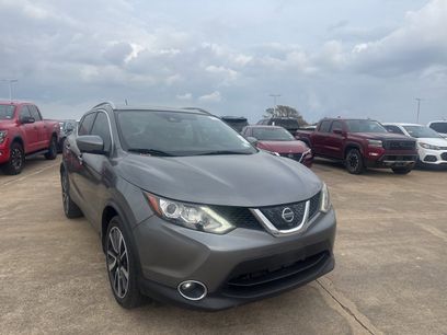 Used 2018 Nissan Rogue Sport SL w/ SL Premium Package