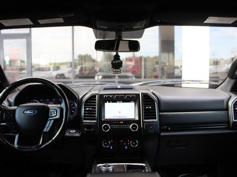 Used 2019 Ford Expedition Max Limited AWD/4WD image 23