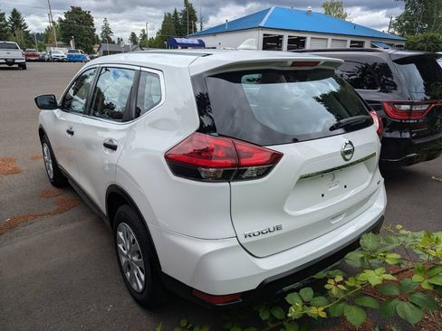 Used 2019 Nissan Rogue S AWD/4WD image 2