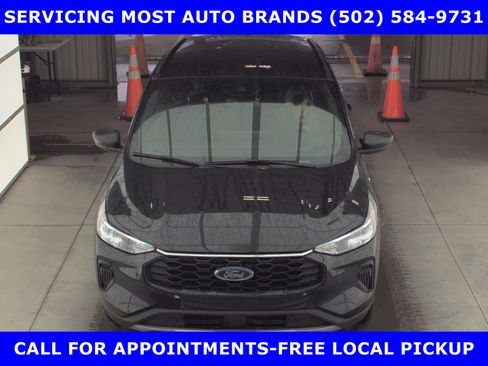 Used 2025 Ford Escape ST-Line w/ Equipment Group 301A image 3