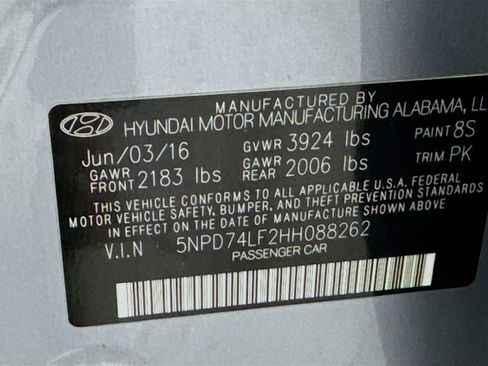 Used 2017 Hyundai Elantra SE image 36