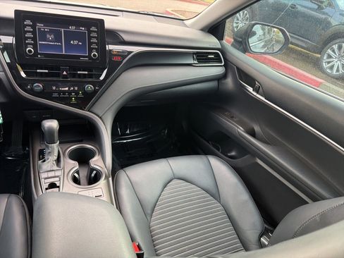 Used 2022 Toyota Camry SE w/ Cold Weather Package AWD/4WD image 20