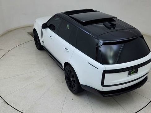 Used 2025 Land Rover Range Rover SE image 80