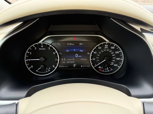 Used 2018 Nissan Murano SL FWD image 16