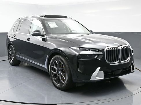 Used 2023 BMW X7 xDrive40i AWD/4WD image 3