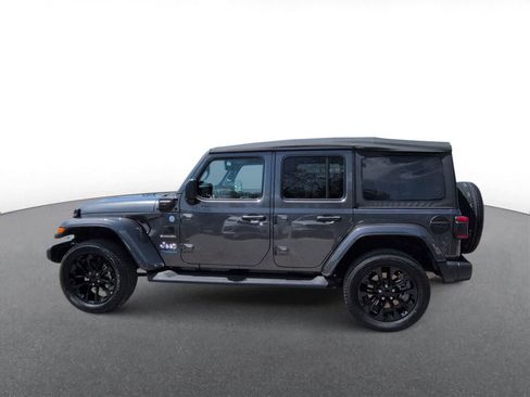 Certified 2022 Jeep Wrangler Unlimited Sahara AWD/4WD image 5