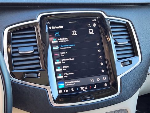 Used 2023 Volvo XC90 B6 Plus w/ Protection Package Premier image 12