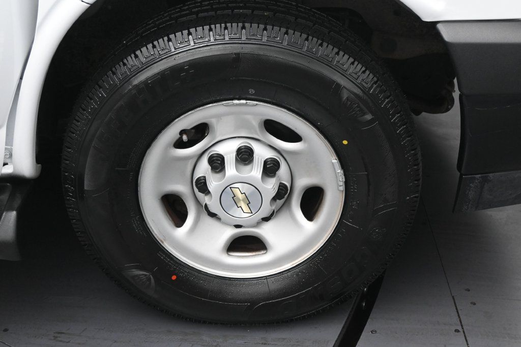 Used 2023 Chevrolet Express 3500 LS RWD image 9