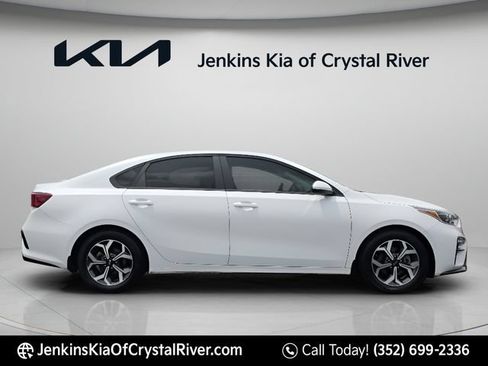 Used 2021 Kia Forte LXS FWD image 4