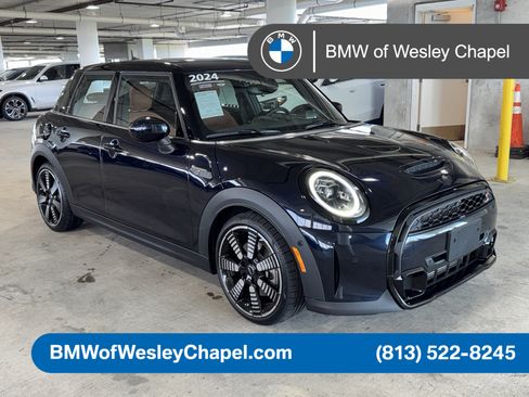 Used 2024 MINI Cooper S FWD image 1