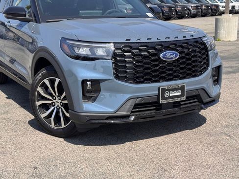 New 2026 Ford Explorer ST-Line RWD image 3