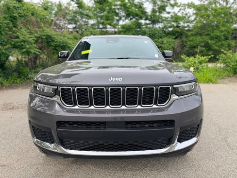 New 2026 Jeep Grand Cherokee L Laredo w/ MOPAR Finishing Package AWD/4WD image 8