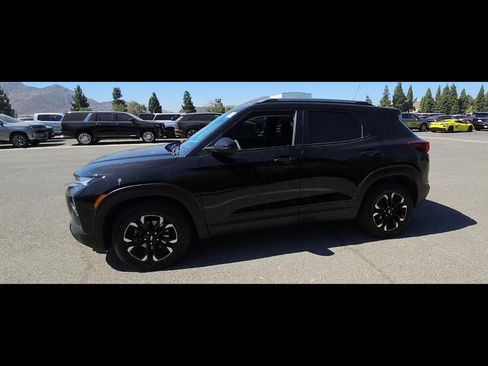 Used 2022 Chevrolet TrailBlazer LT w/ Confidence II Package FWD image 6