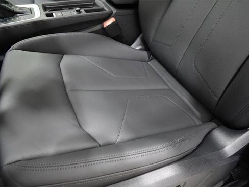 Certified 2024 Audi Q3 2.0T Premium Plus image 33