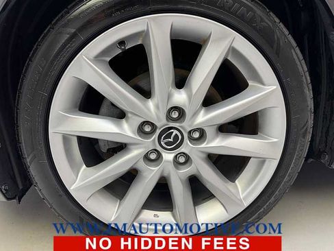 Used 2017 MAZDA MAZDA3 Grand Touring w/ Premium Equipment Package FWD image 9