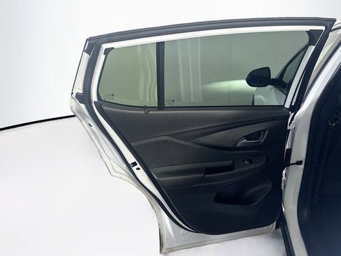 Used 2025 Buick Envista Preferred image 26