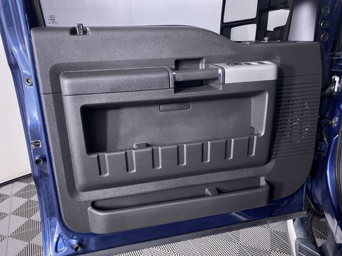 Used 2015 Ford F250 Lariat w/ Lariat Ultimate Package image 12