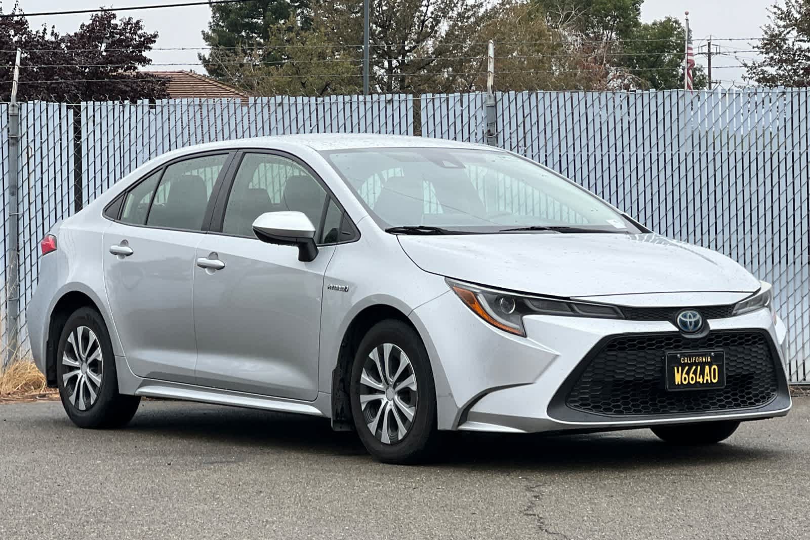 Used 2020 Toyota Corolla LE FWD image 7