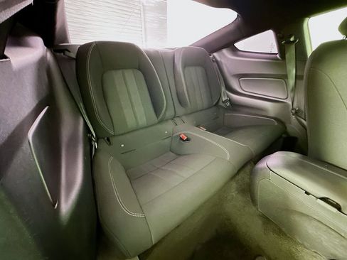 Used 2018 Ford Mustang Coupe image 25