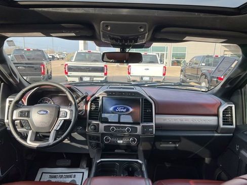 Used 2022 Ford F350 Platinum w/ FX4 Off-Road Package image 25