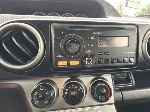 Used 2012 Scion xB image 15