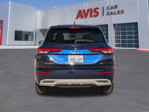 Used 2024 Mitsubishi Outlander SE image 7