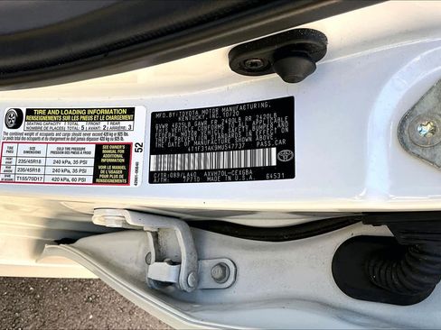 Used 2021 Toyota Camry XLE FWD image 34