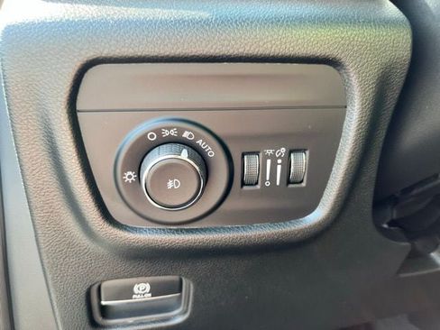Certified 2026 Jeep Grand Cherokee Limited w/ Limited Altitude Package AWD/4WD image 27